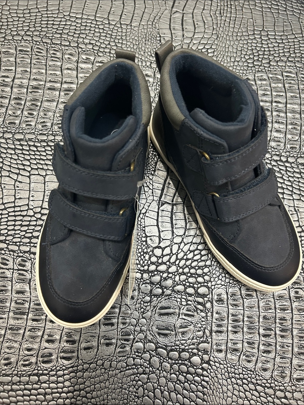 Cat & Jack Navy and White High-Top Kids Sneakers BRAND NEW SIZE 11